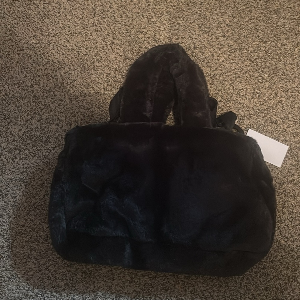 Nike Women Purse Nike Black Color. Double Handles to carry or use black straps. - Picture 4 of 4